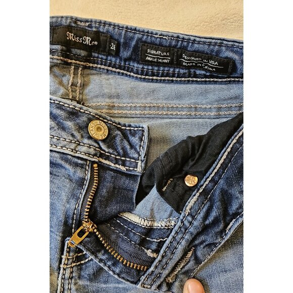 Miss Me Jeans Size 26 Womens Signature Ankle Skinny Blue Denim Distressed - Picture 3 of 13